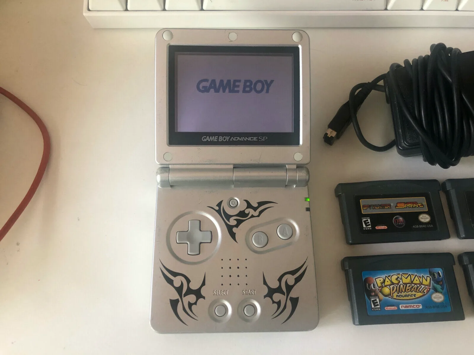Console System Gameboy Advance SP | Tribal Silver Edition AGS-001