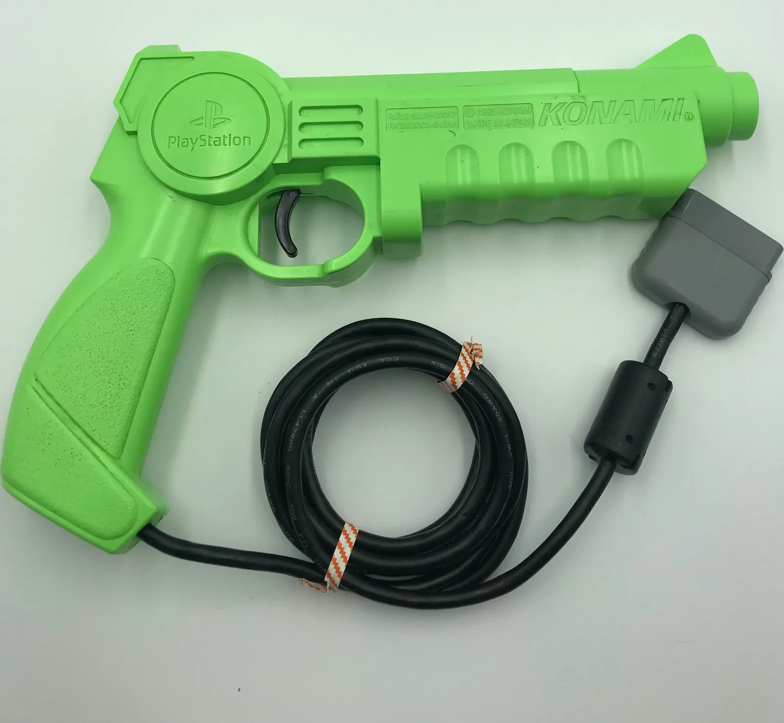Light Gun PS1 Konami Justifier Green